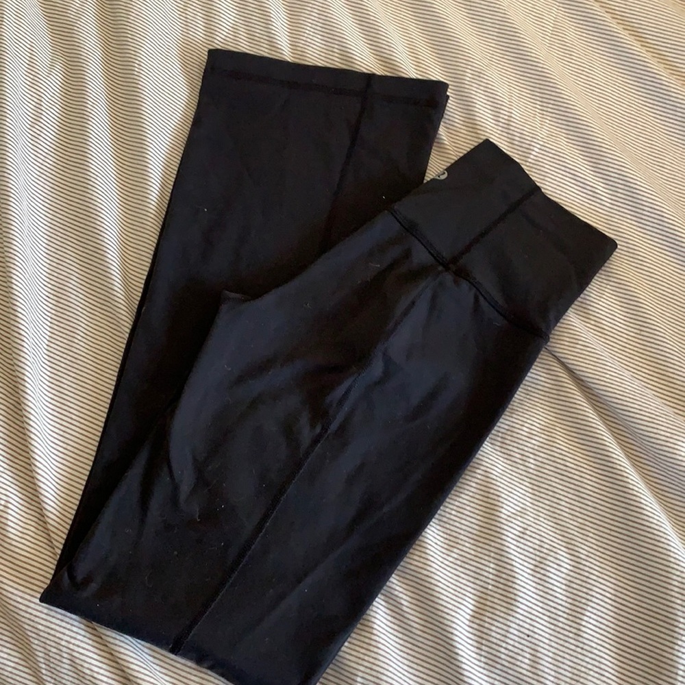 Flair lululemon yoga pants